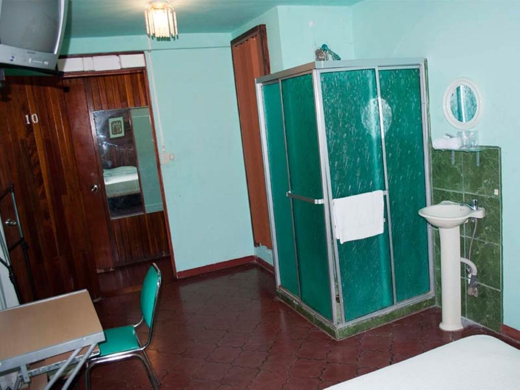 Hotel Jackie'S House Puntarenas Kamer foto